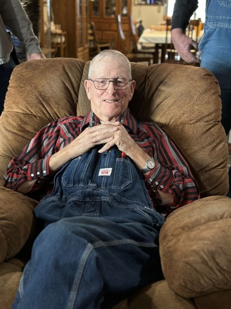 Lindy Garlyn Sander Profile Photo