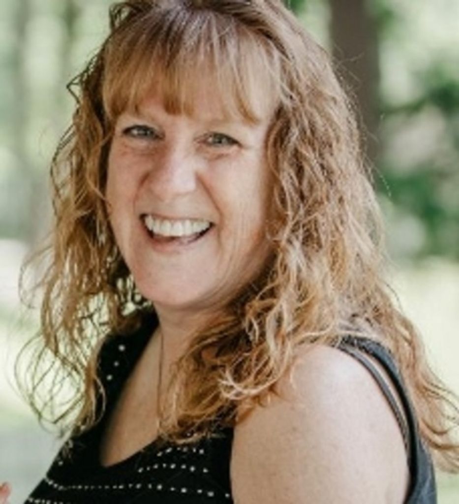 Vicky Foote-Brewer Levey Profile Photo