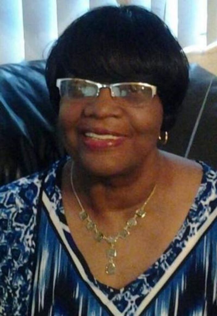 Louise Johnson Profile Photo