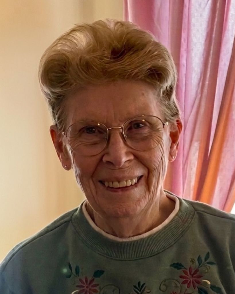 Tiz (Myrtle L.) McComb Profile Photo
