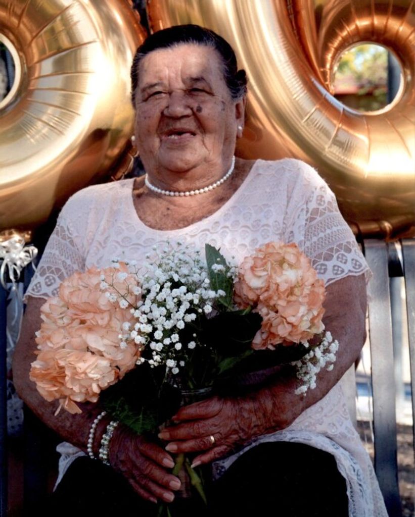 Oralia (Nava)  Mendoza