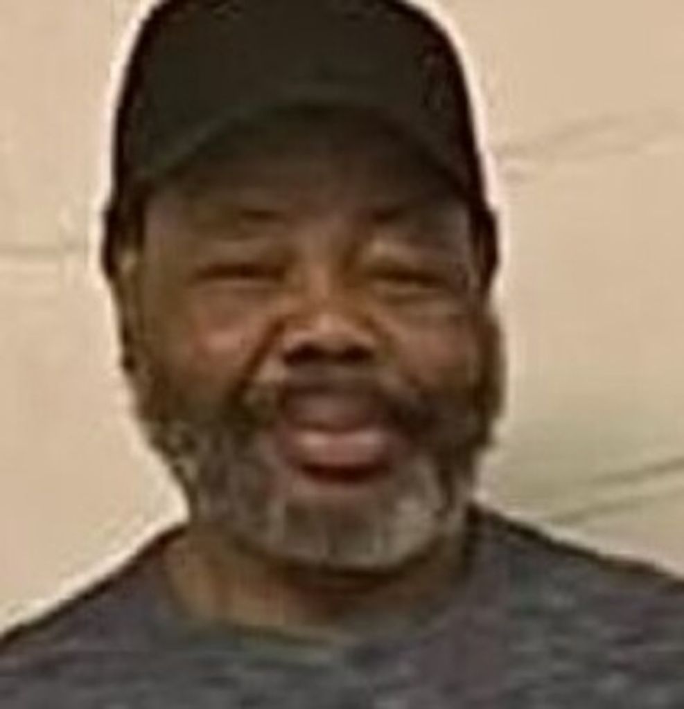 Roland Daniels Profile Photo