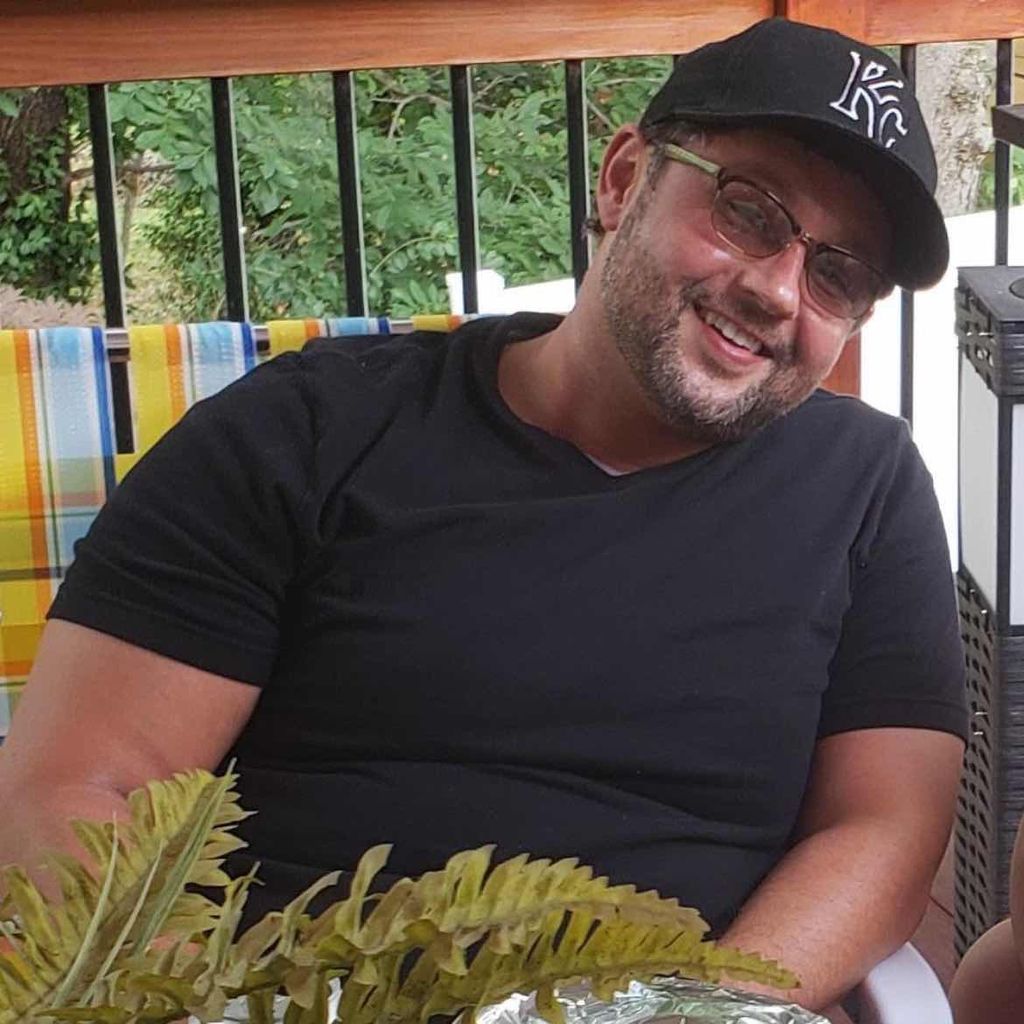 Christopher Eric Mundell Profile Photo