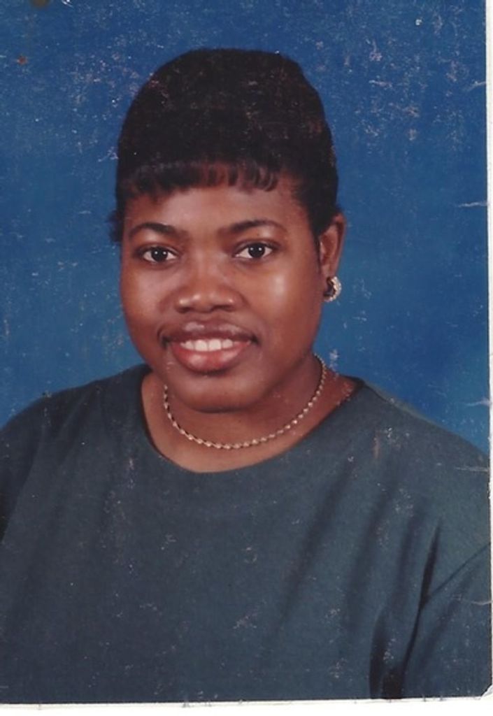 Ms.Tracy Peterson-Surin