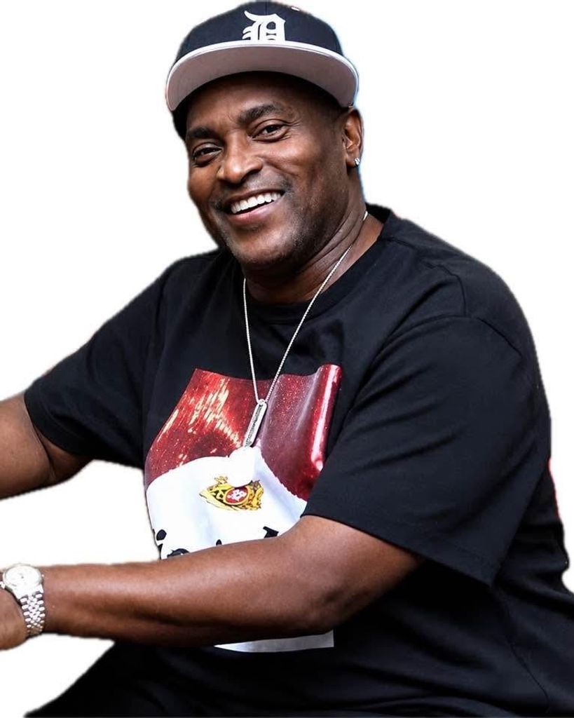 Robert (Tyrone) Ezell, Sr.