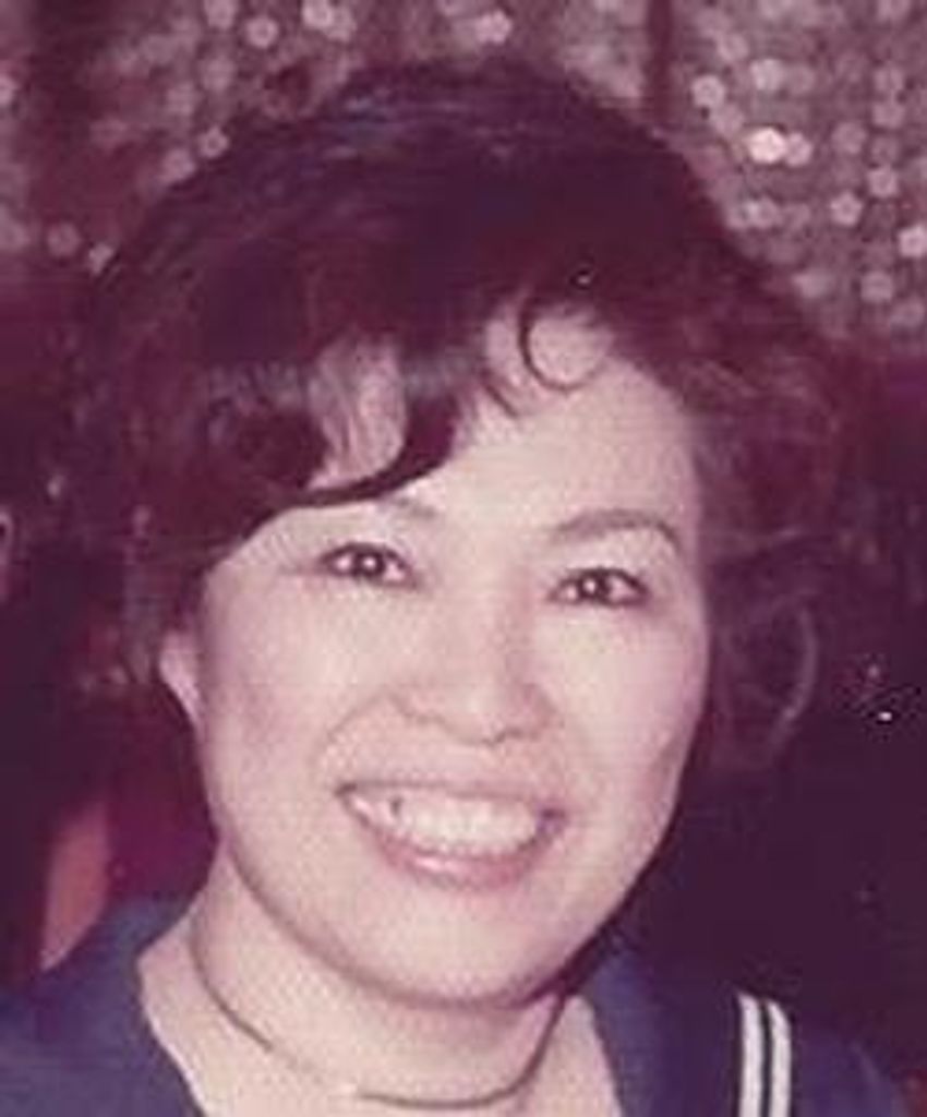 Tokiko Charnota Profile Photo