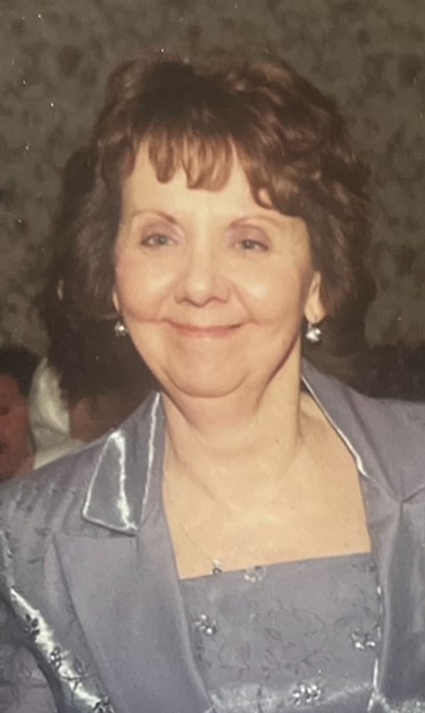 Louise Valletta Profile Photo