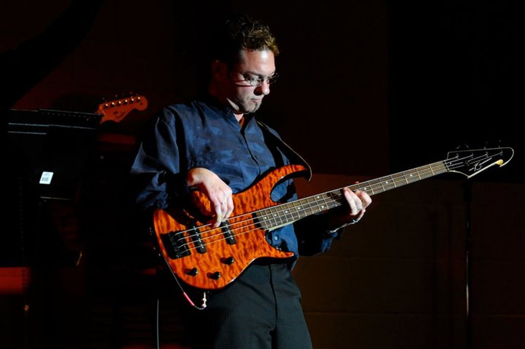 Christopher J. Niesen