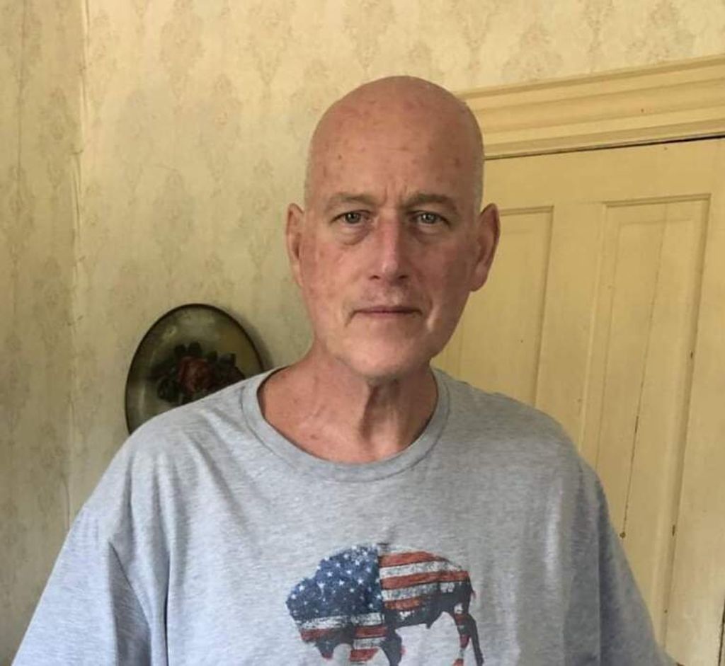 Van Lee Brown Profile Photo