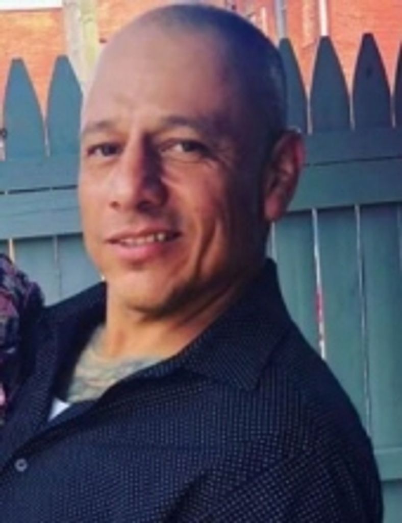 Roberto Rosales Jr. Profile Photo