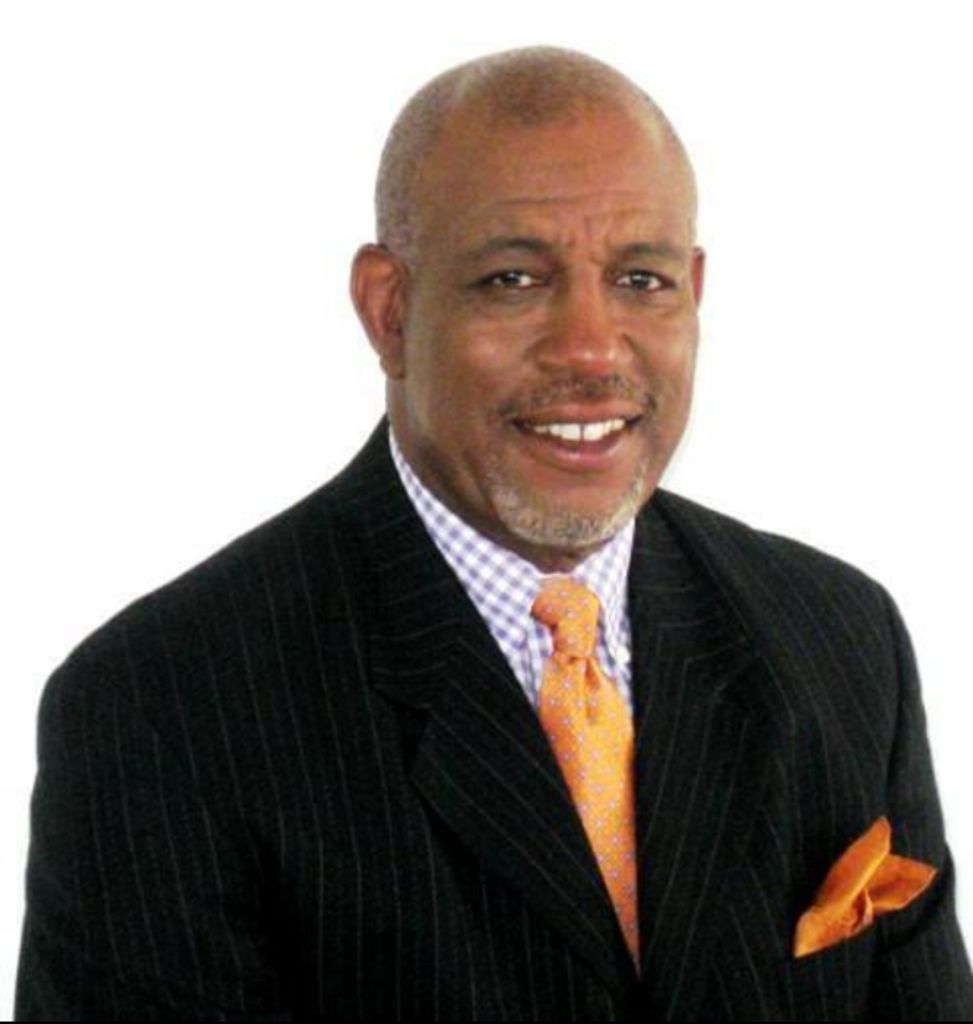 Khamil Ojoyo ( Sir Spencer Cobb)