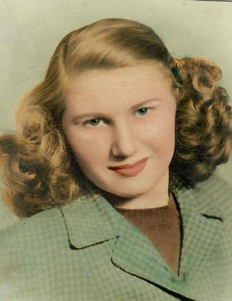 Mary M. (Ruzich)  Pezdirtz