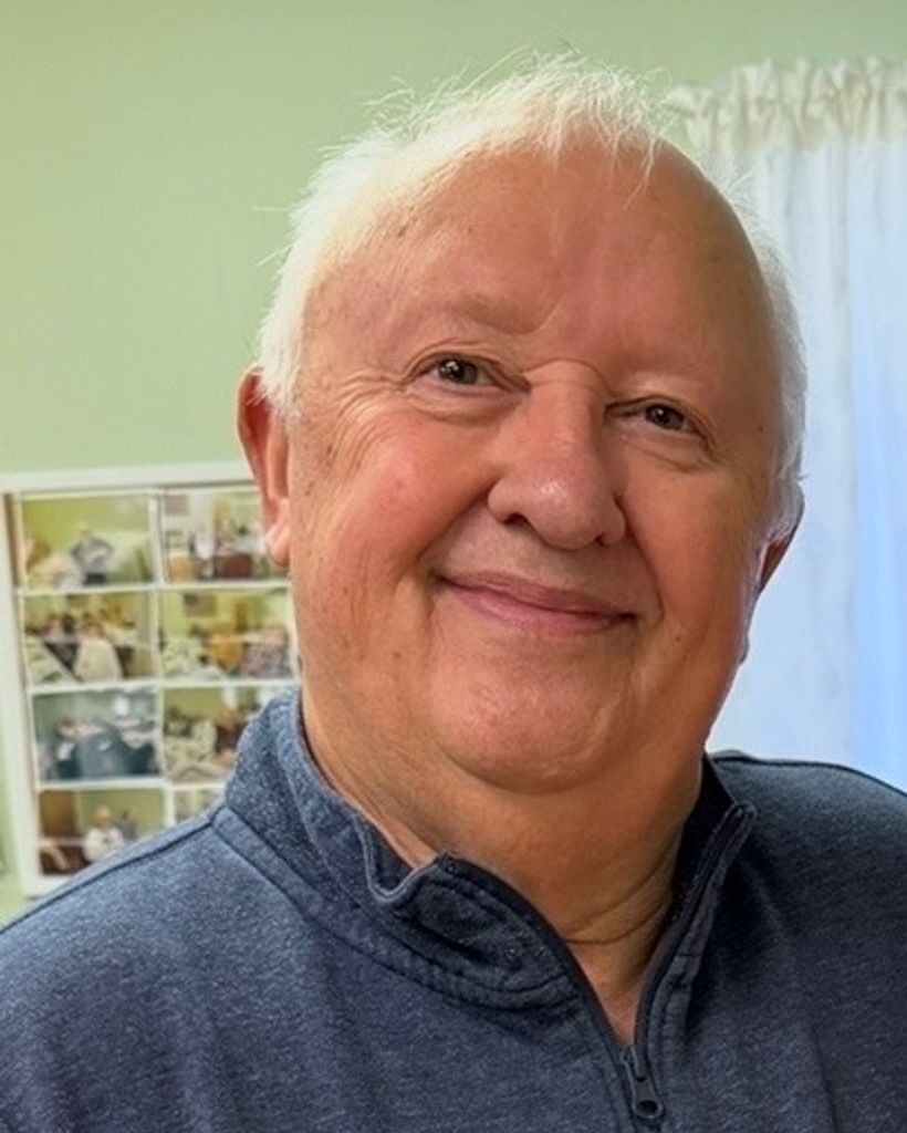 Paul Simmons Profile Photo