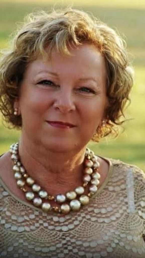 Debbie Ashley Hinton Profile Photo