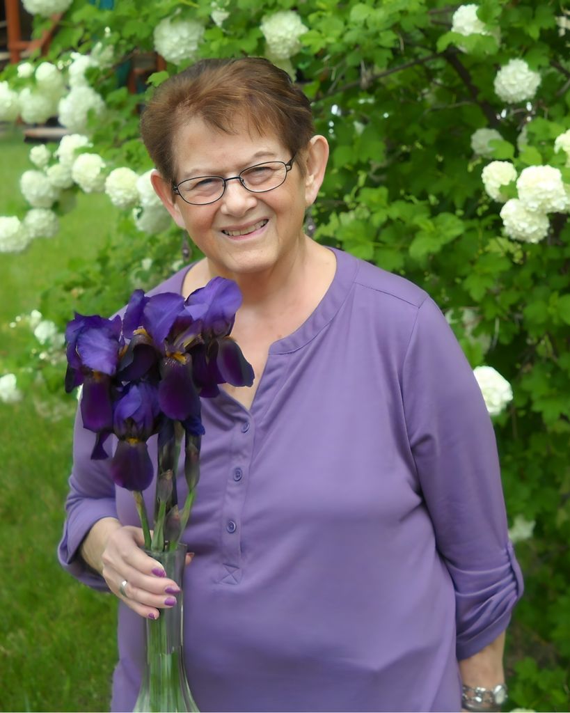 Iris Kay Moore