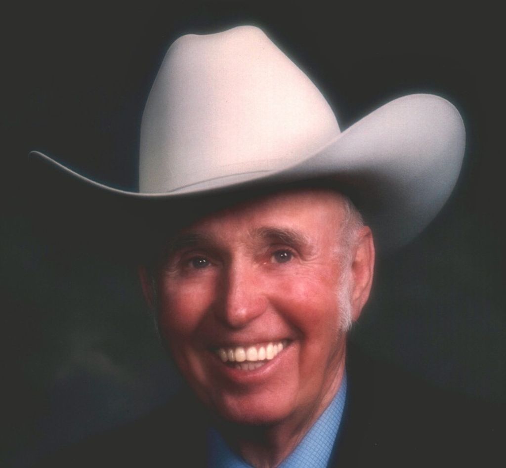 Floyd T Mccurdy
