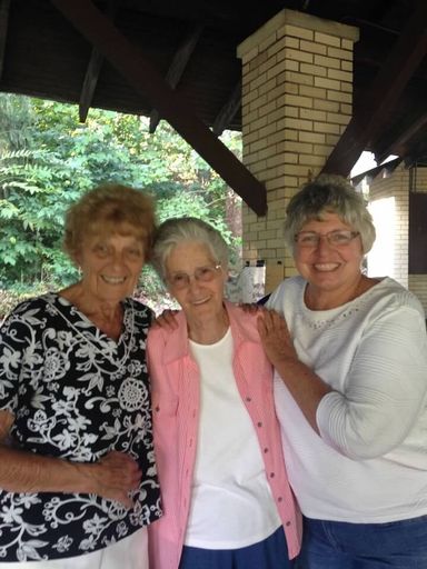 Betty L (Bradley)  Gillis photo gallery thumbnail 63 of 126