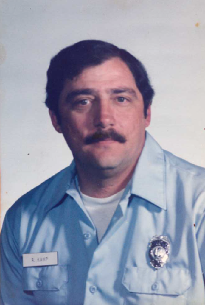 Robert Wayne "Bob" Kamp