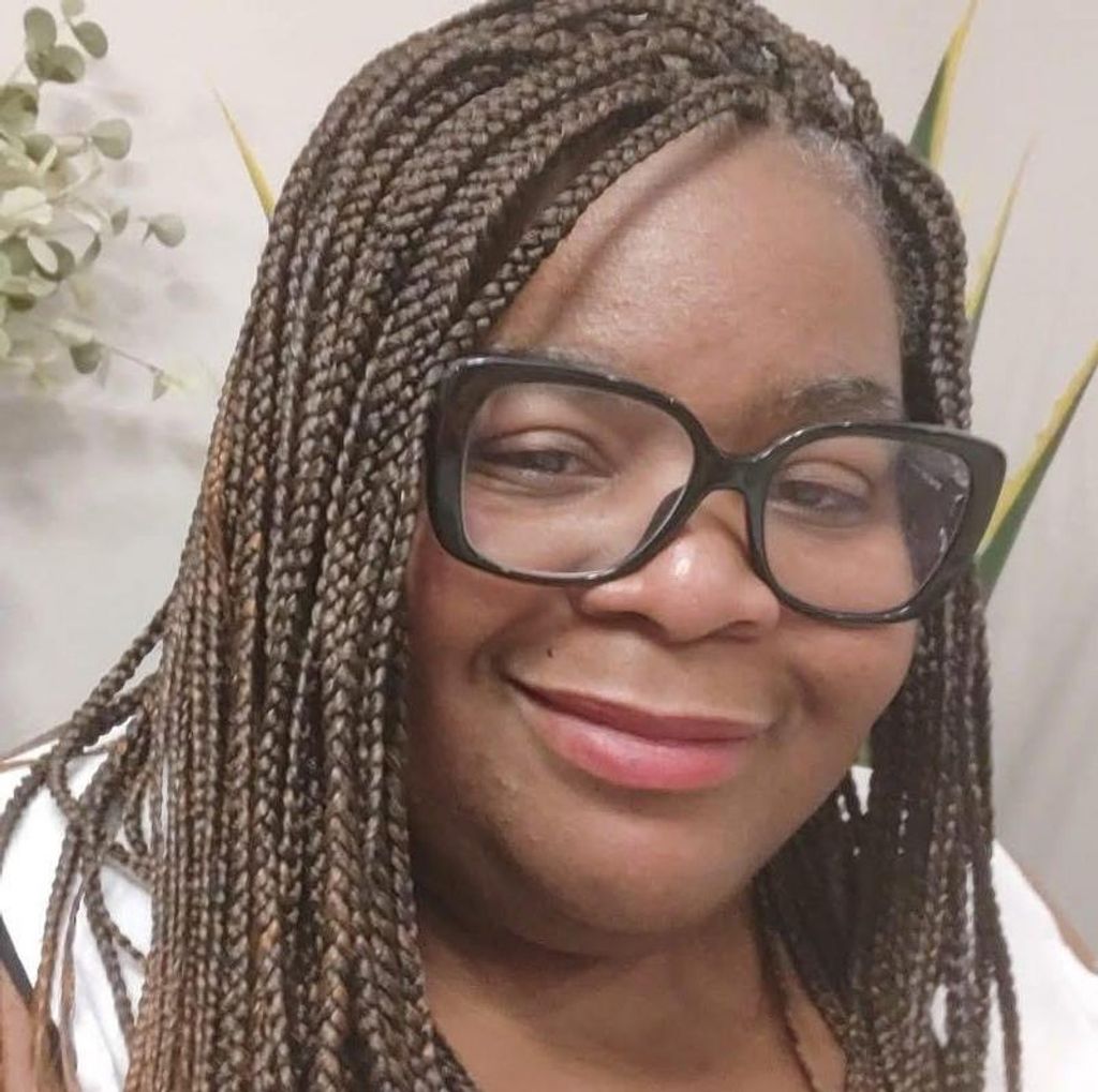 Lenesia Shonta Moore Profile Photo