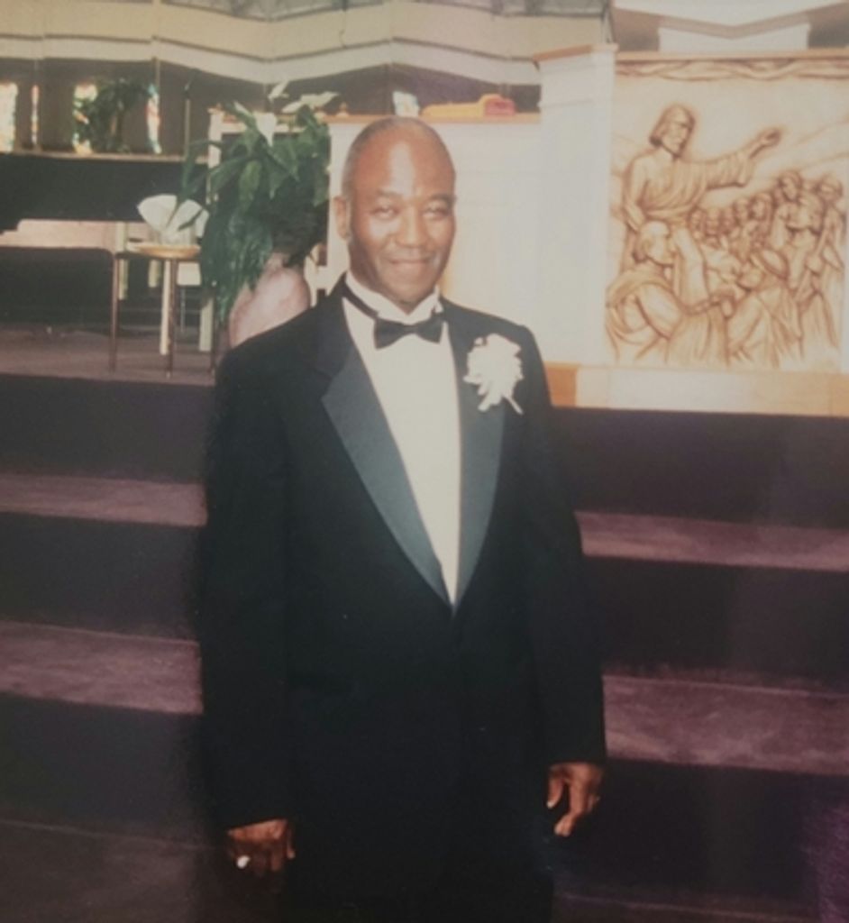 Louis Wade Moore Profile Photo