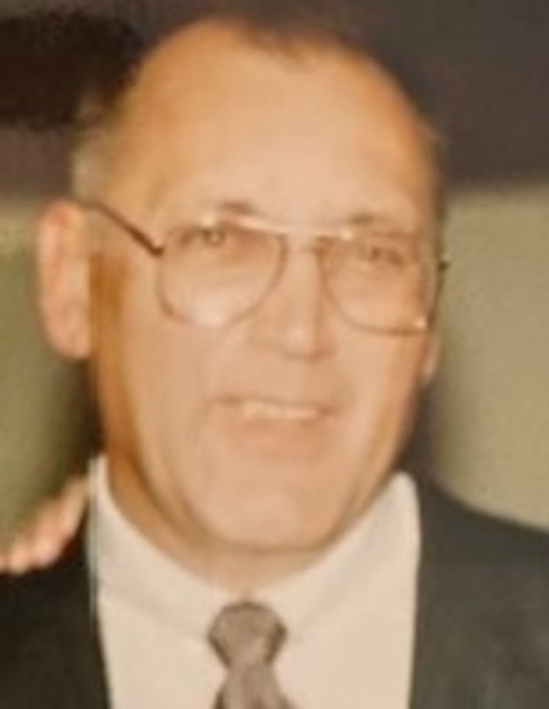 Chester "Chet" Czarniawski