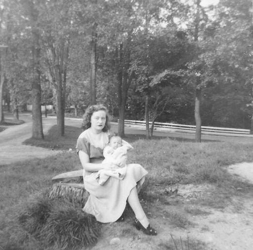 Beatrice Smith photo gallery thumbnail 73 of 91