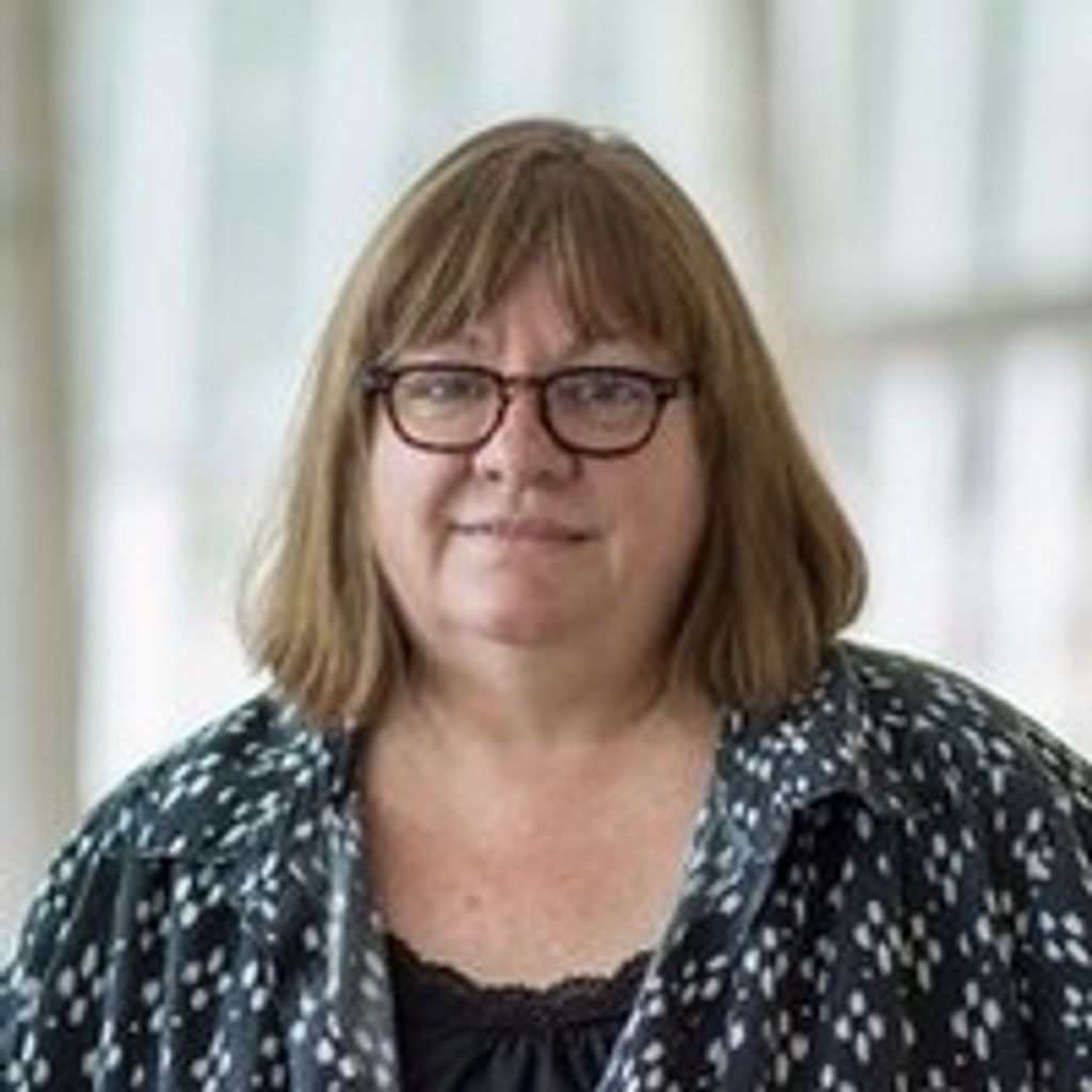 Roxanne M Jessen