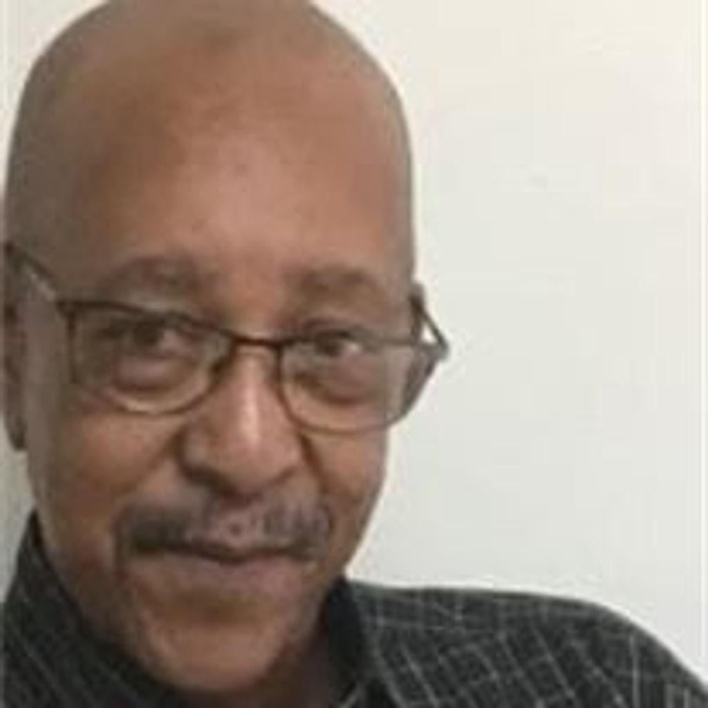 Carl Earl Lewis Profile Photo
