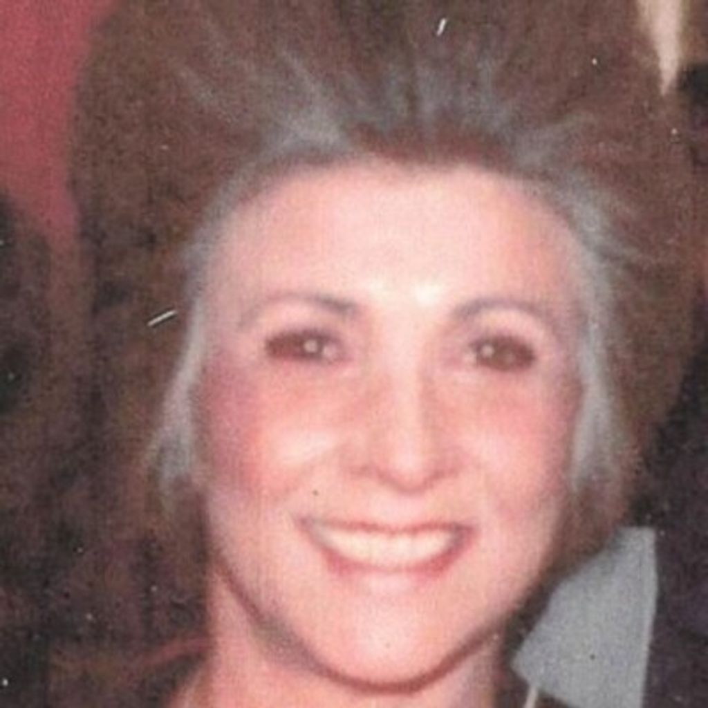 Carmella Tredieina Decarr