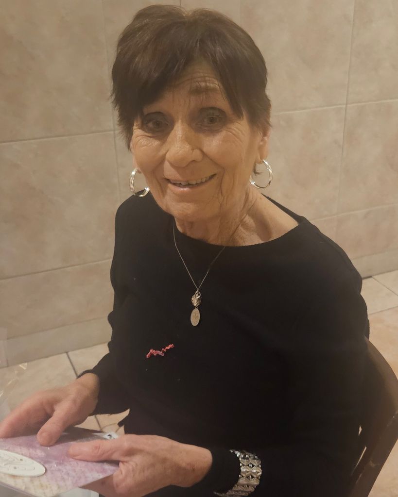 Clara Adrignola Profile Photo