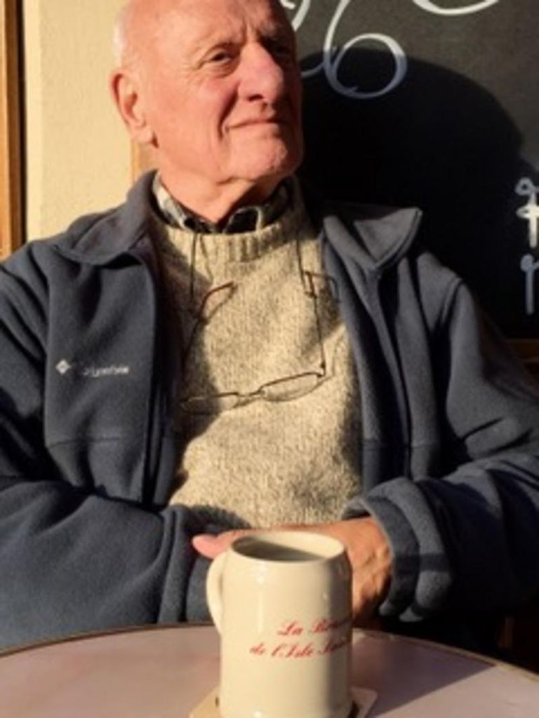 Robert Gordon Peterson Profile Photo