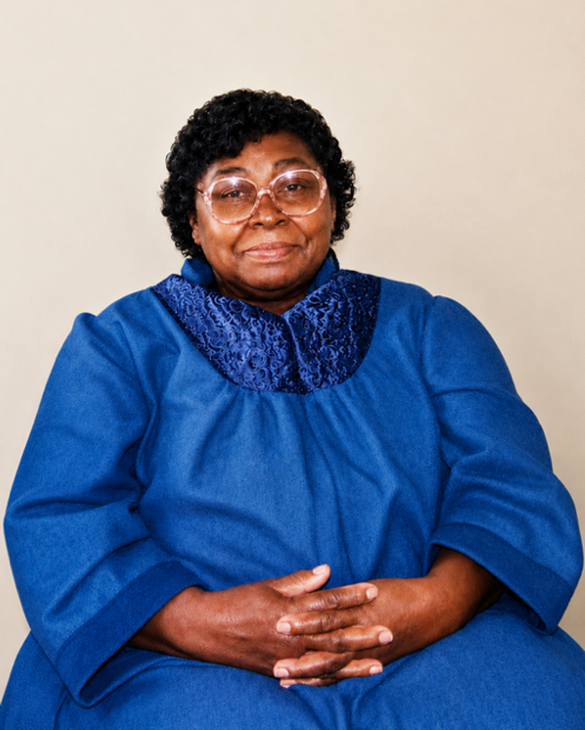 Annie Della Bookman