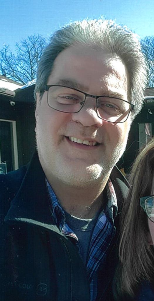 Robert Alex Johnson Profile Photo