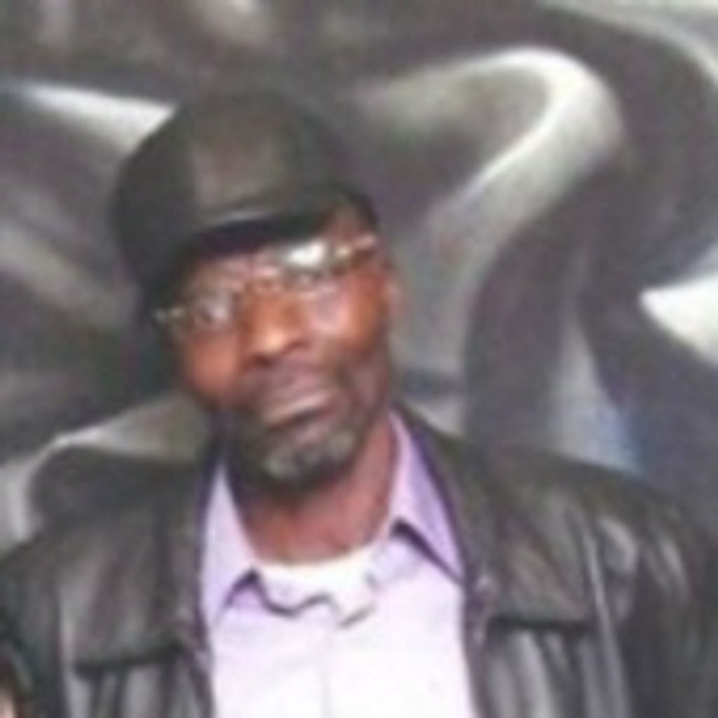 Robert  Tyrone Williams