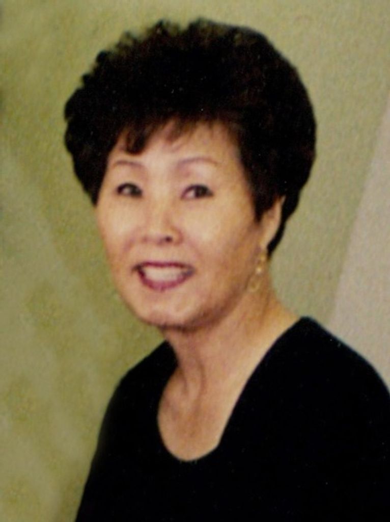 Chong Hui Lopez