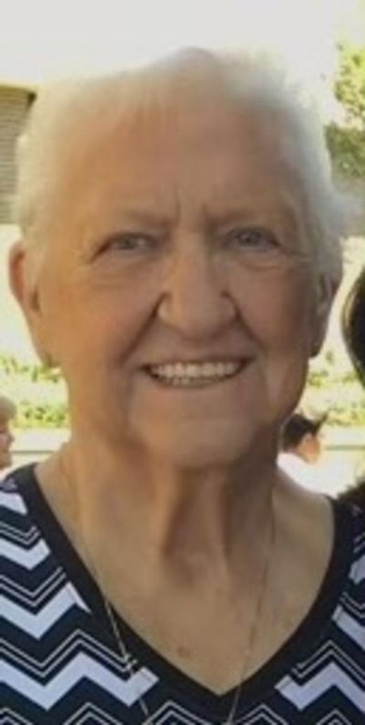 Elizabeth (Bette) Larochelle Craft Profile Photo