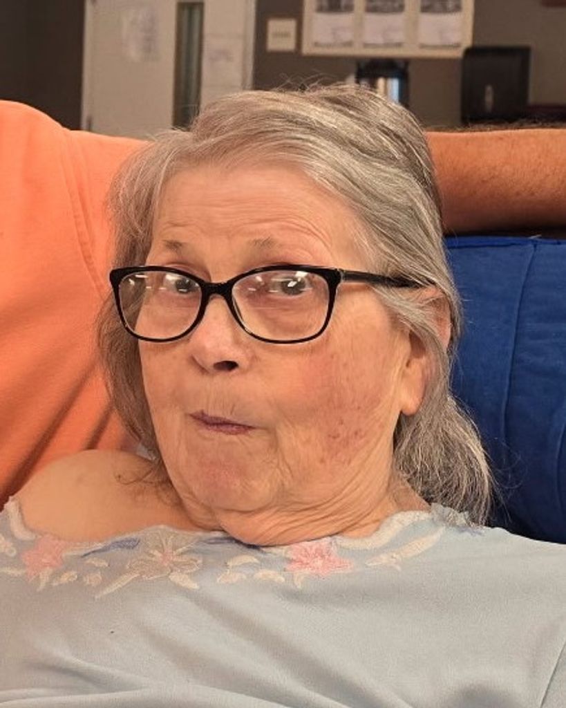 Dixie Lenna Taylor Profile Photo