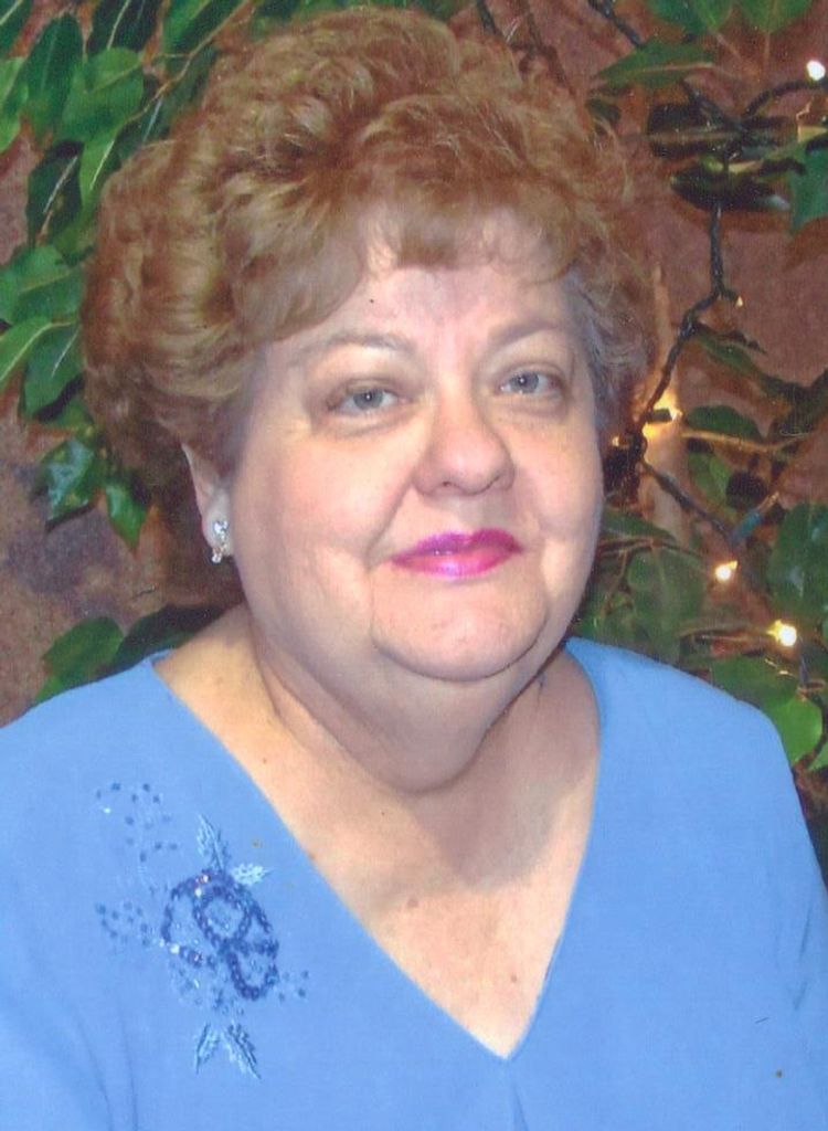 Linda Farris Woods
