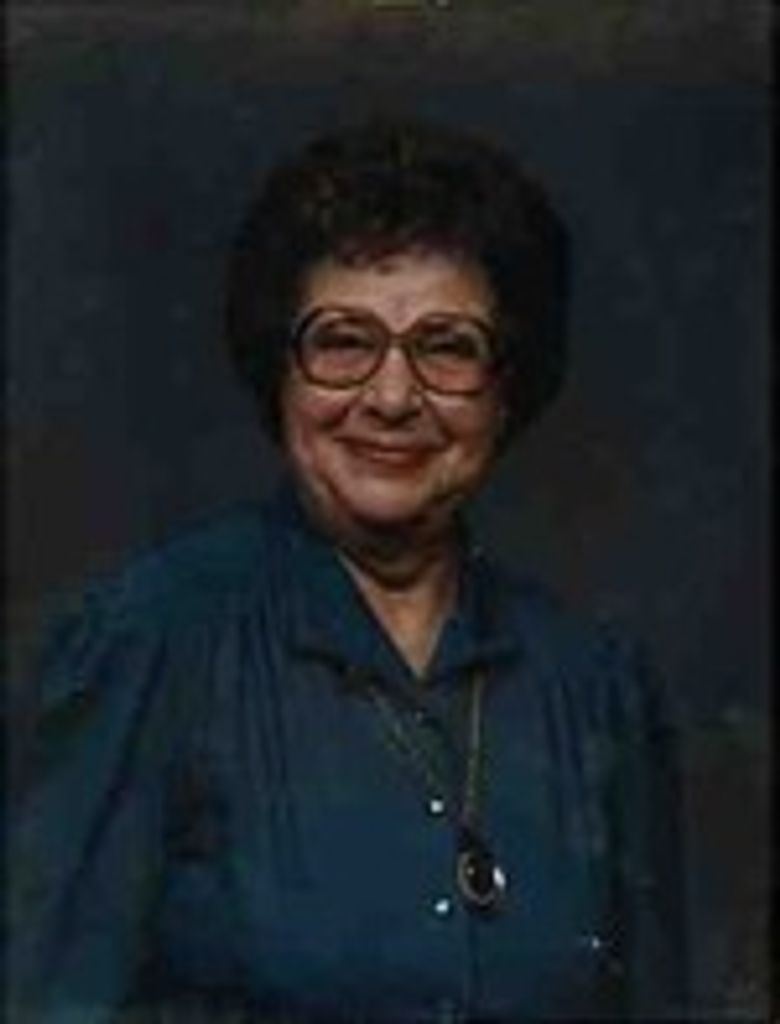 Elnora M Yaeger