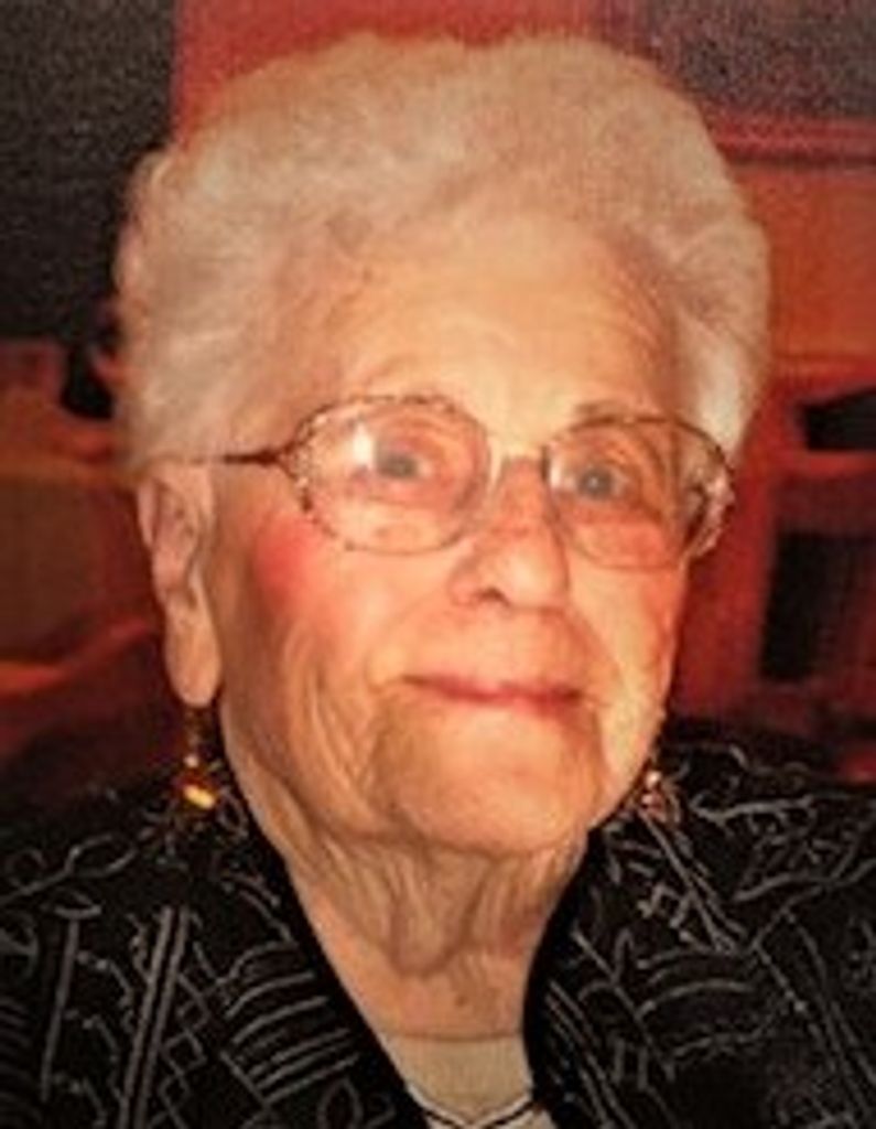 Julia (Bielik)  Spitz