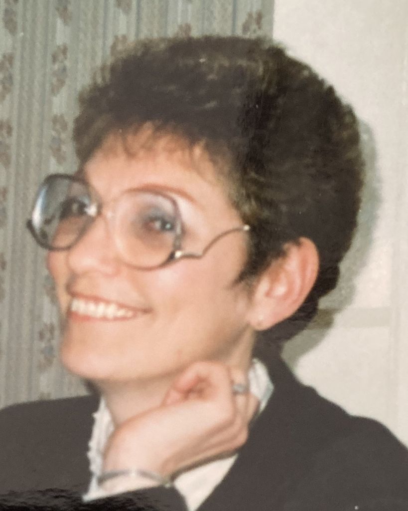 Elizabeth "Betty" (Retajczyk) McGuire