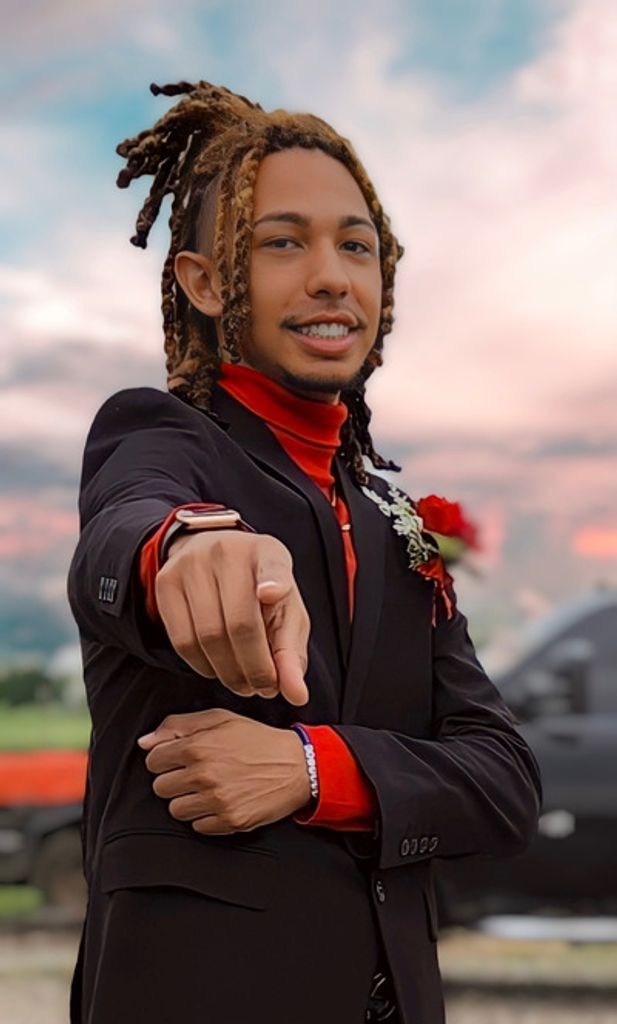 Dustan Curtis Russell Sewell Profile Photo