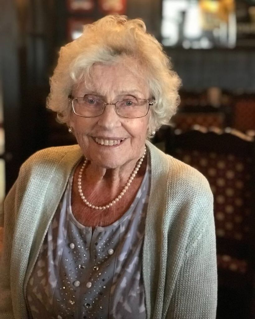 Yvonne Knox Profile Photo