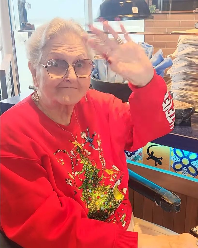 Evelyn Elaine Lochabay