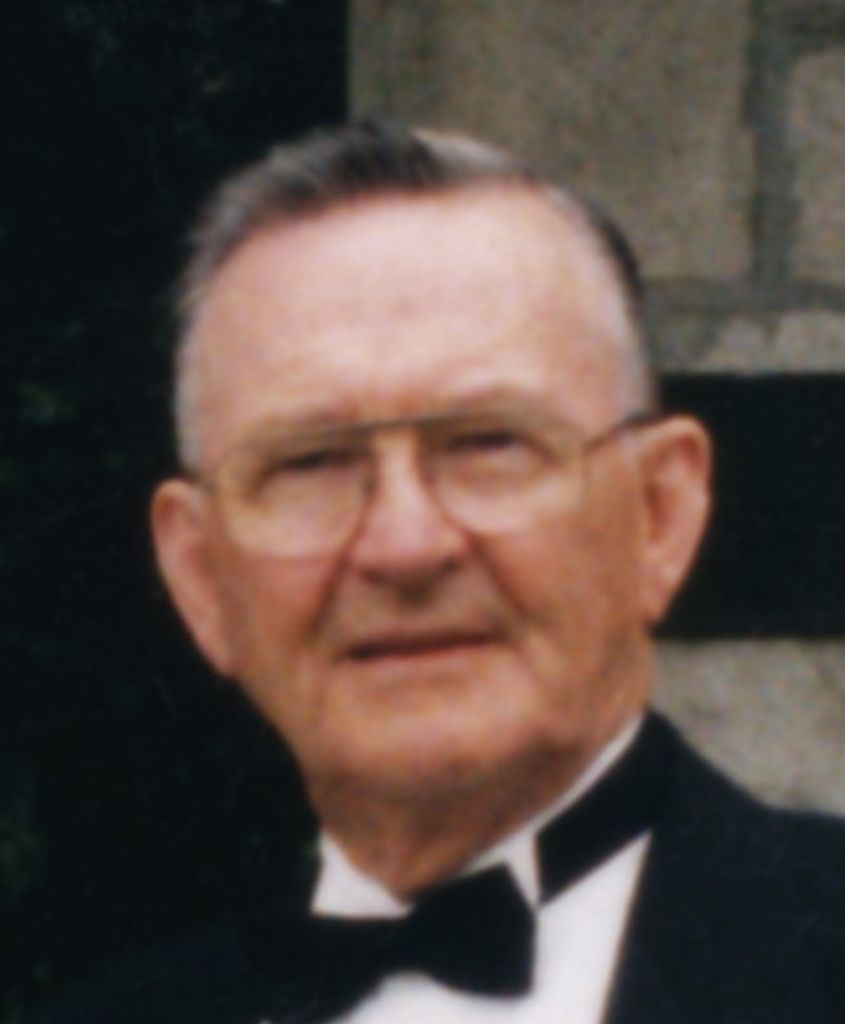 Leo MacNeil