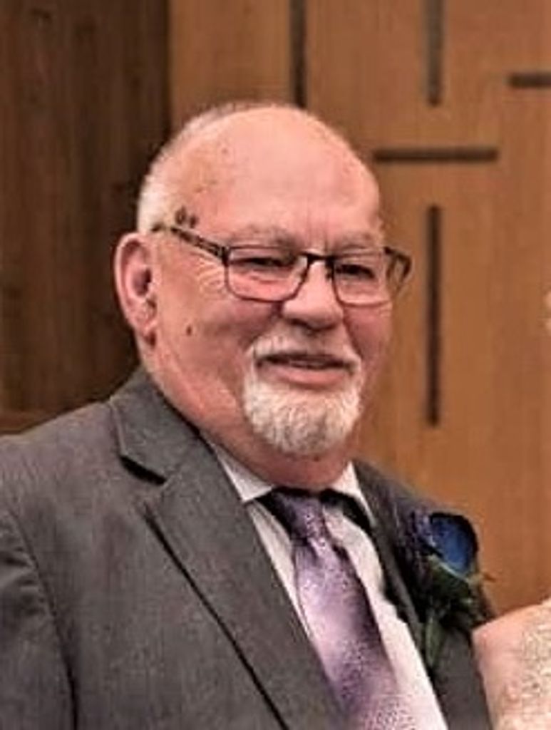 Arvid J. Holey