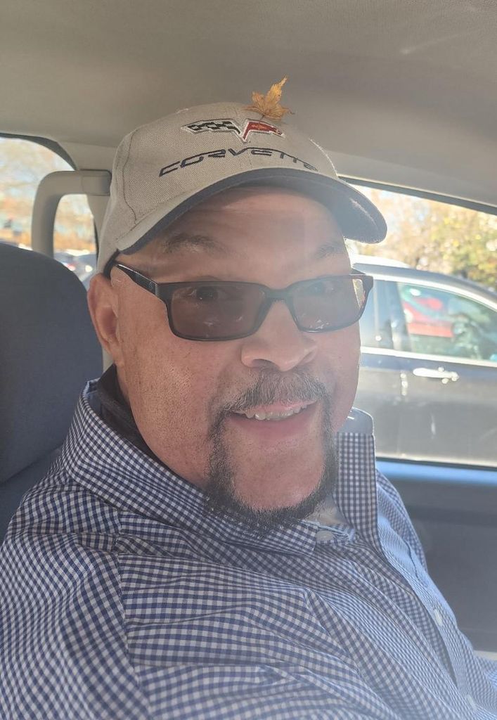 Timothy Graves Profile Photo
