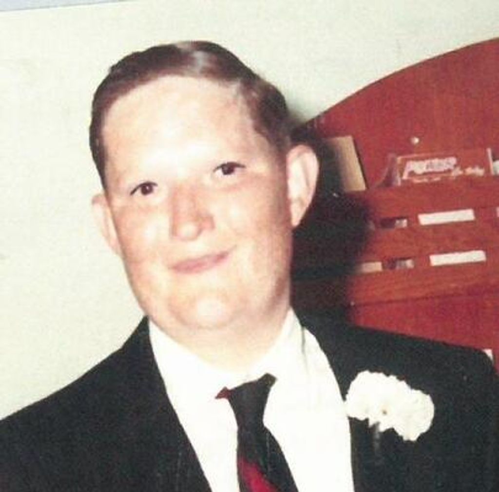 Robert Moore Profile Photo
