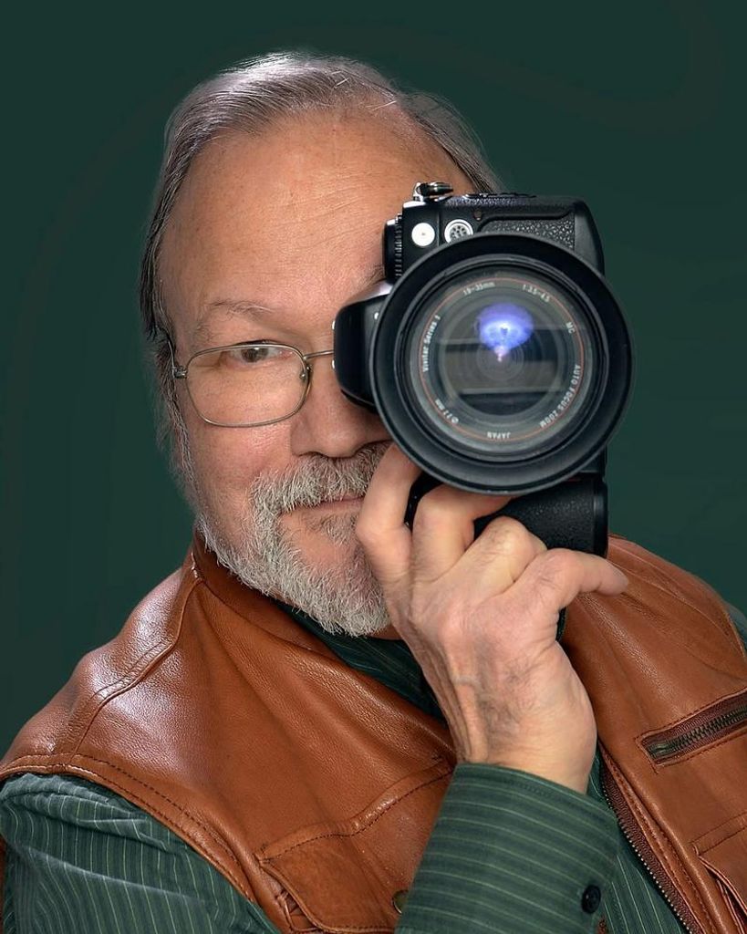 Charles "Chuck" Warner, Jr. Profile Photo