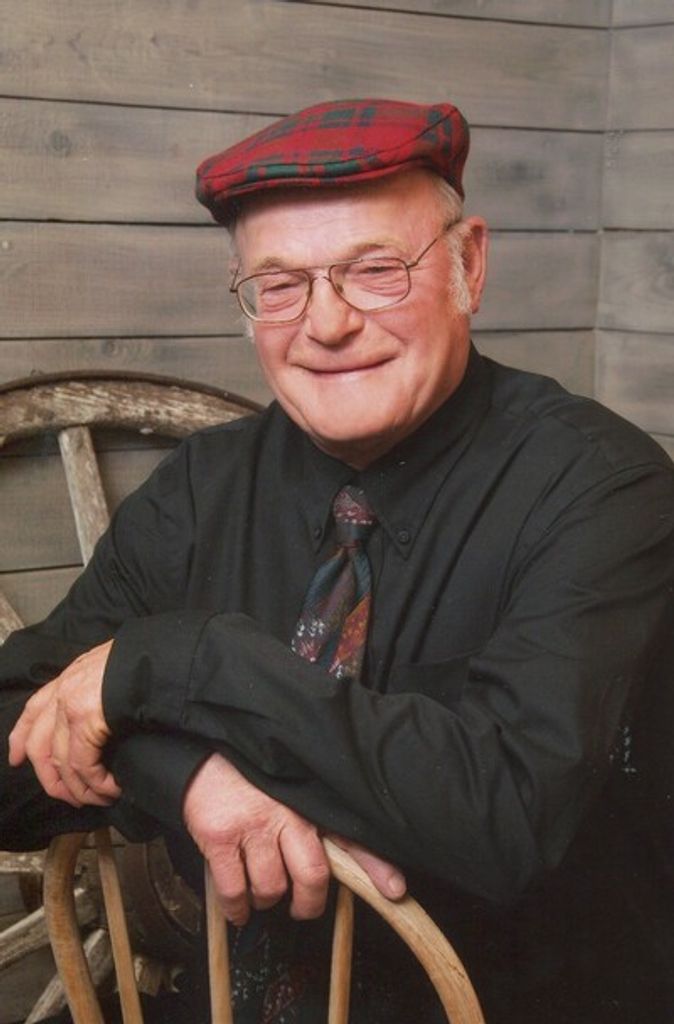 Stuart Mackenzie Mcintosh Profile Photo